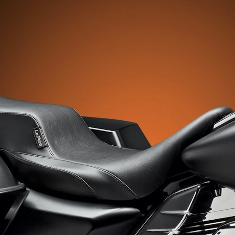 SELLA LE PERA NOMAD II 2 UP SMOOTH SEAT HARLEY TOURING 08-21