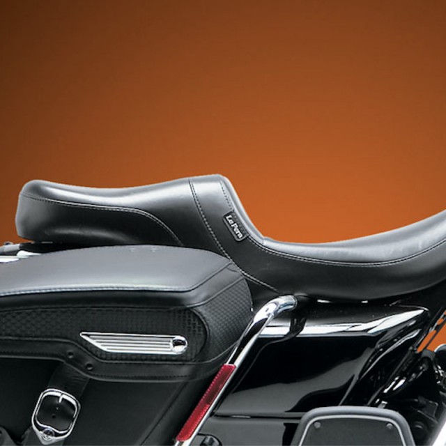 LE PERA DAYTONA TWO UP SMOOTH SEAT WITH BACKREST HARLEY TOURING 08-21 REMOVED BACKREST - SIDE