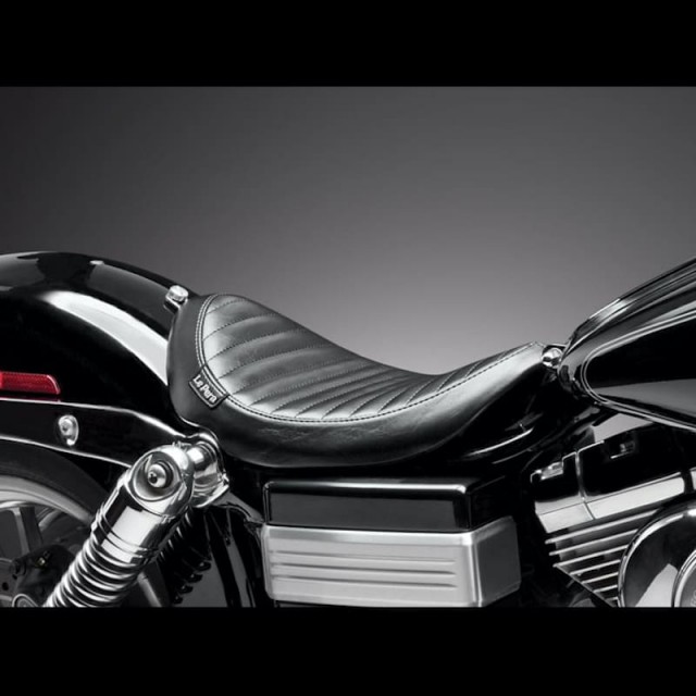 LE PERA LIL NUGGET PLEATED SEAT HARLEY DYNA